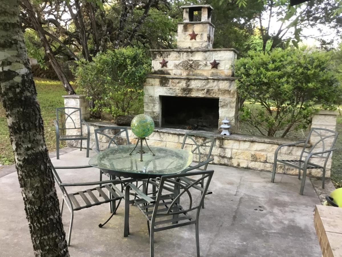 The Retreat Villa San Antonio Exterior photo