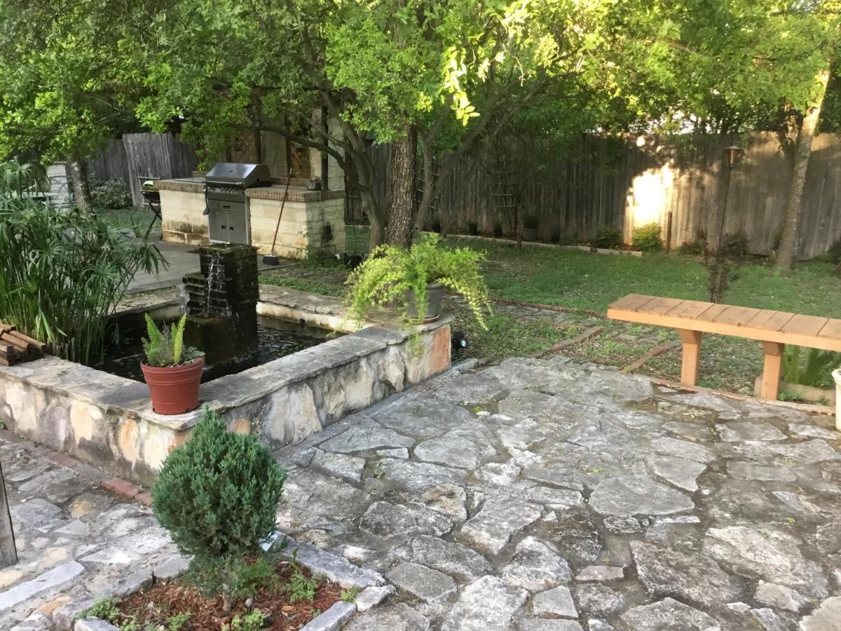 The Retreat Villa San Antonio Exterior photo