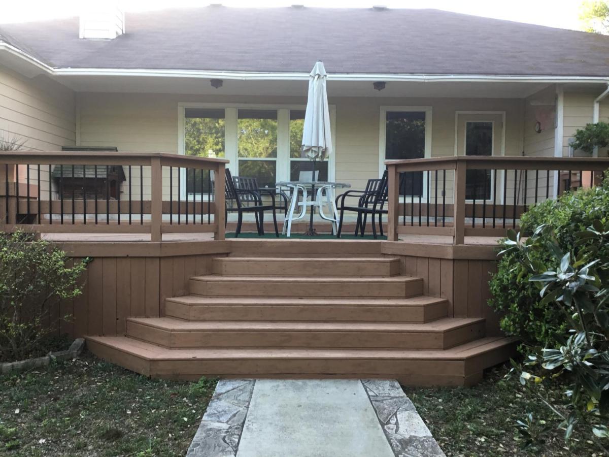 The Retreat Villa San Antonio Exterior photo